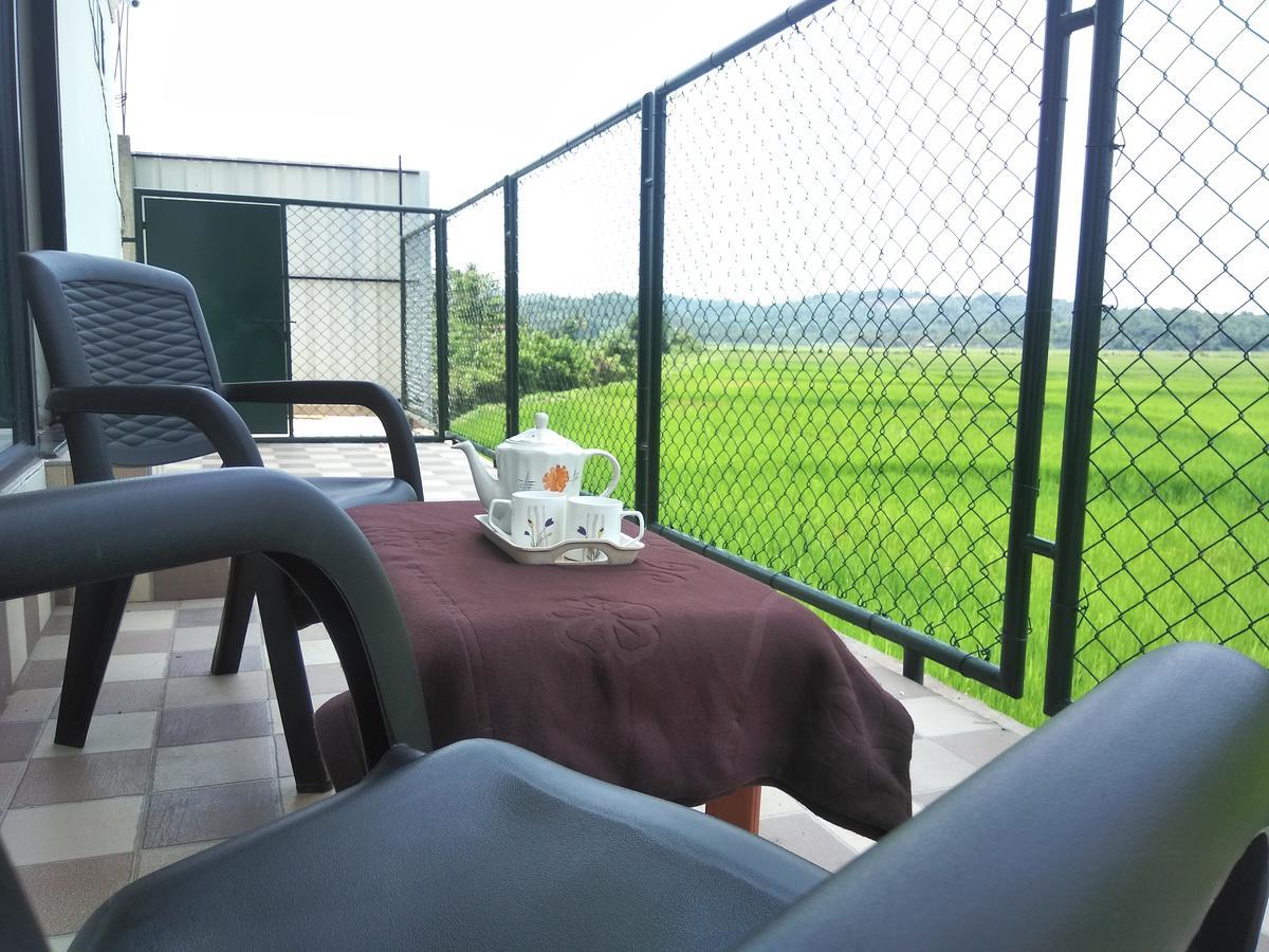 Paddyfield Inn Манантавади Екстериор снимка