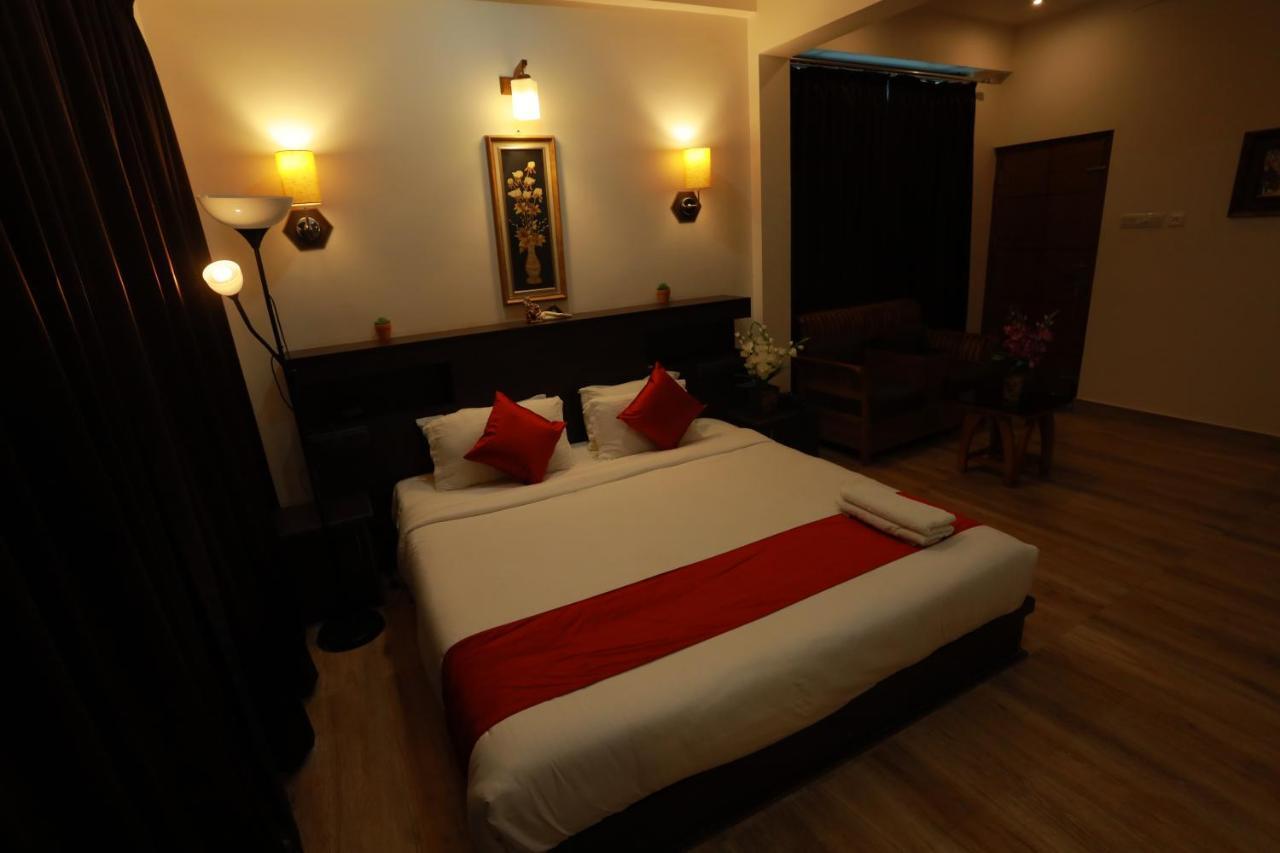 Paddyfield Inn Манантавади Екстериор снимка