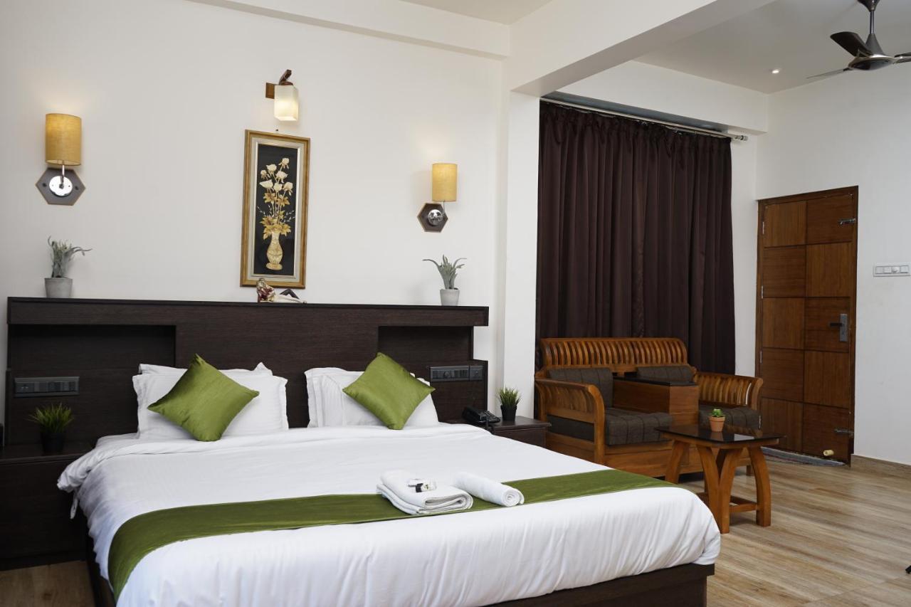 Paddyfield Inn Манантавади Екстериор снимка